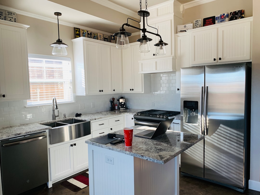 Custom Kitchen Cabinets