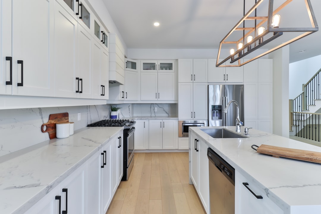 Custom Kitchen Cabinets